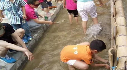 摸泥鰍（15:00-15:30）